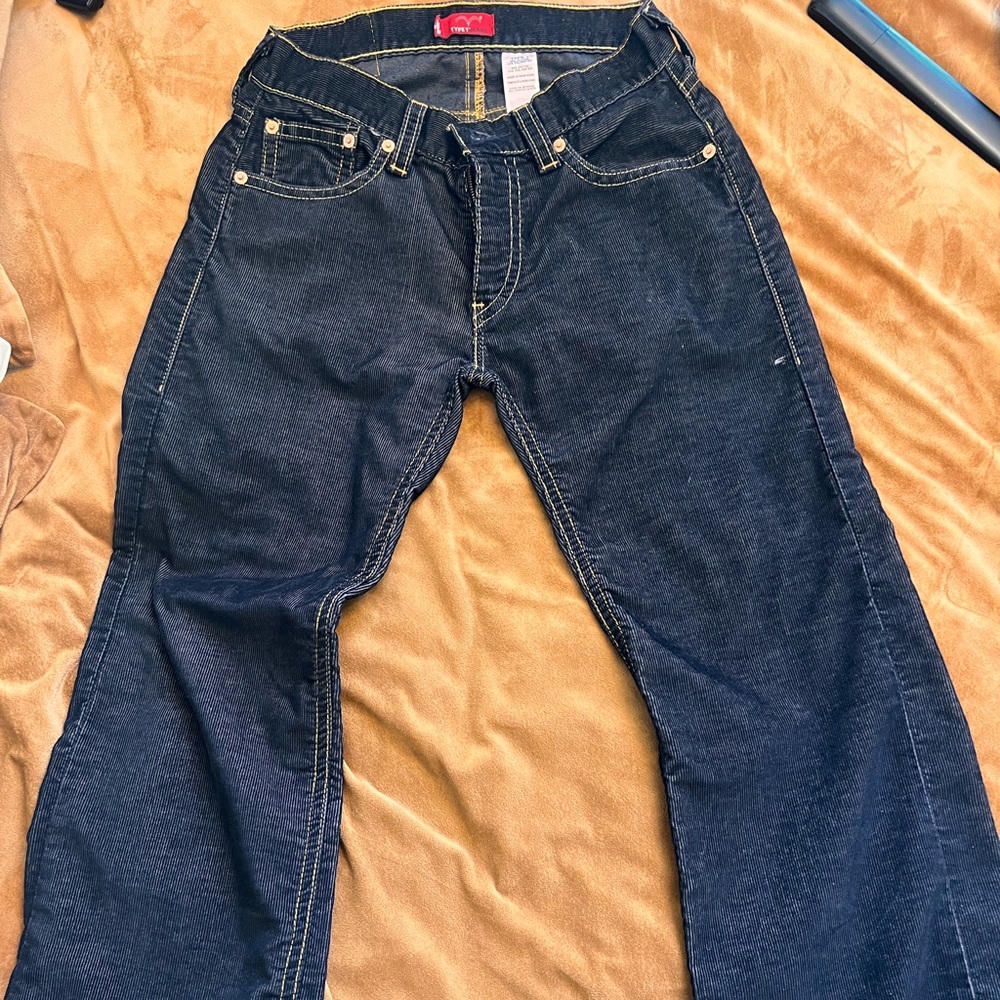 Levi’s black thin corduroy pants